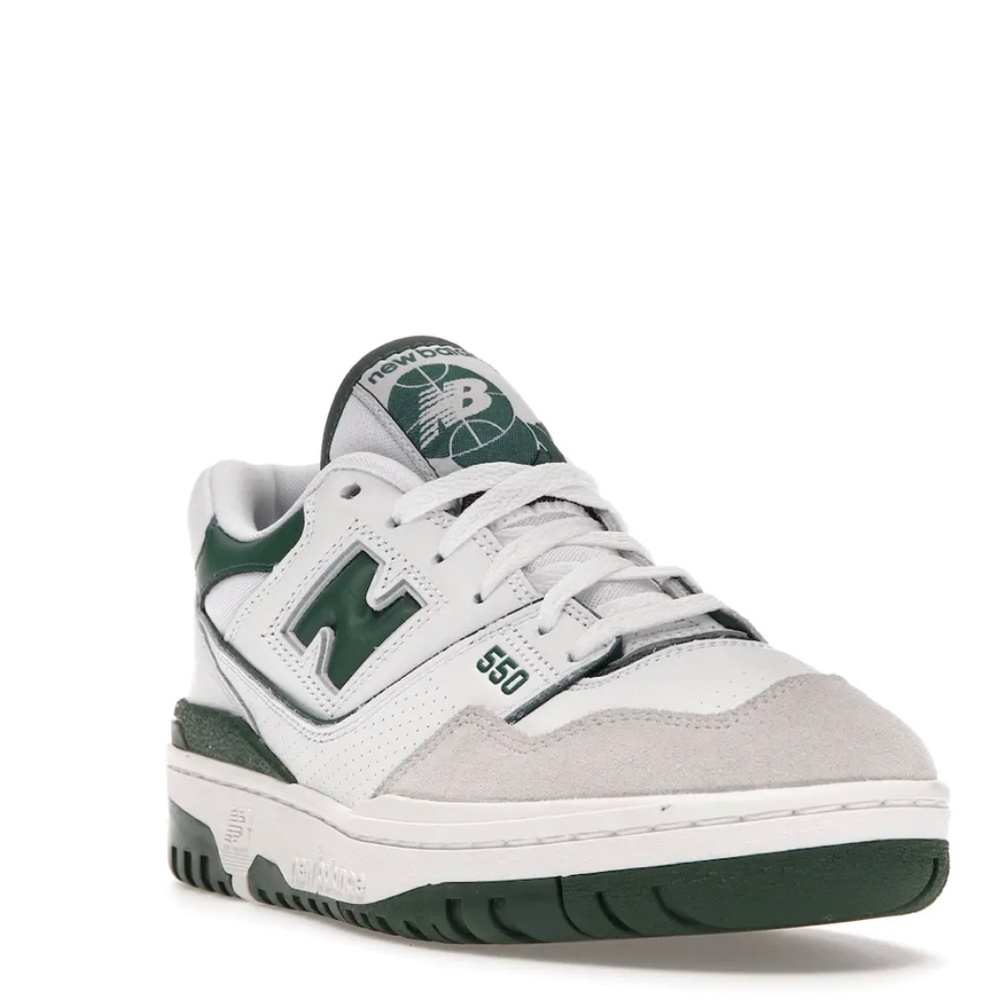 NEW BALANCE 550 WHITE AND GREEN